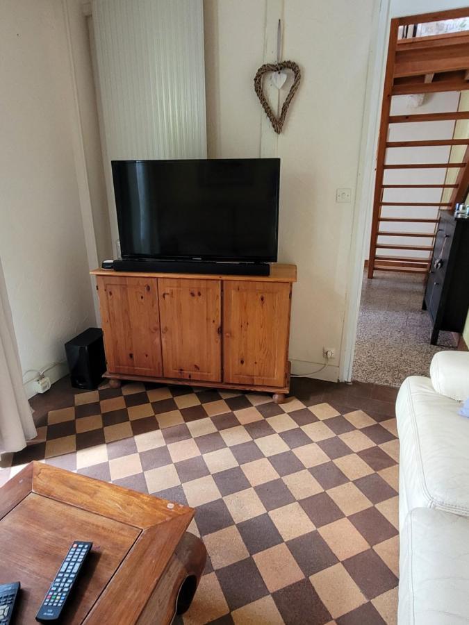 Gite De La Tour De Loire - 65 M2 Au Pied D'Une Tour De Gue Du 17Eme Siecle Mer Exteriör bild