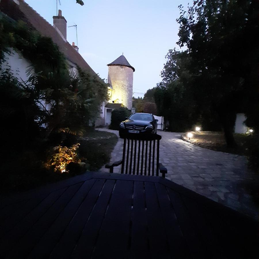Gite De La Tour De Loire - 65 M2 Au Pied D'Une Tour De Gue Du 17Eme Siecle Mer Exteriör bild