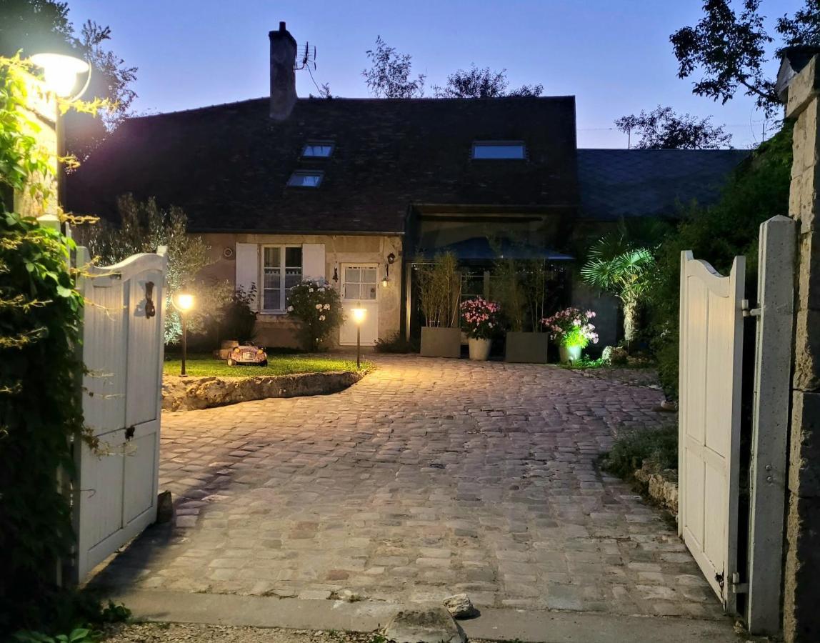 Gite De La Tour De Loire - 65 M2 Au Pied D'Une Tour De Gue Du 17Eme Siecle Mer Exteriör bild