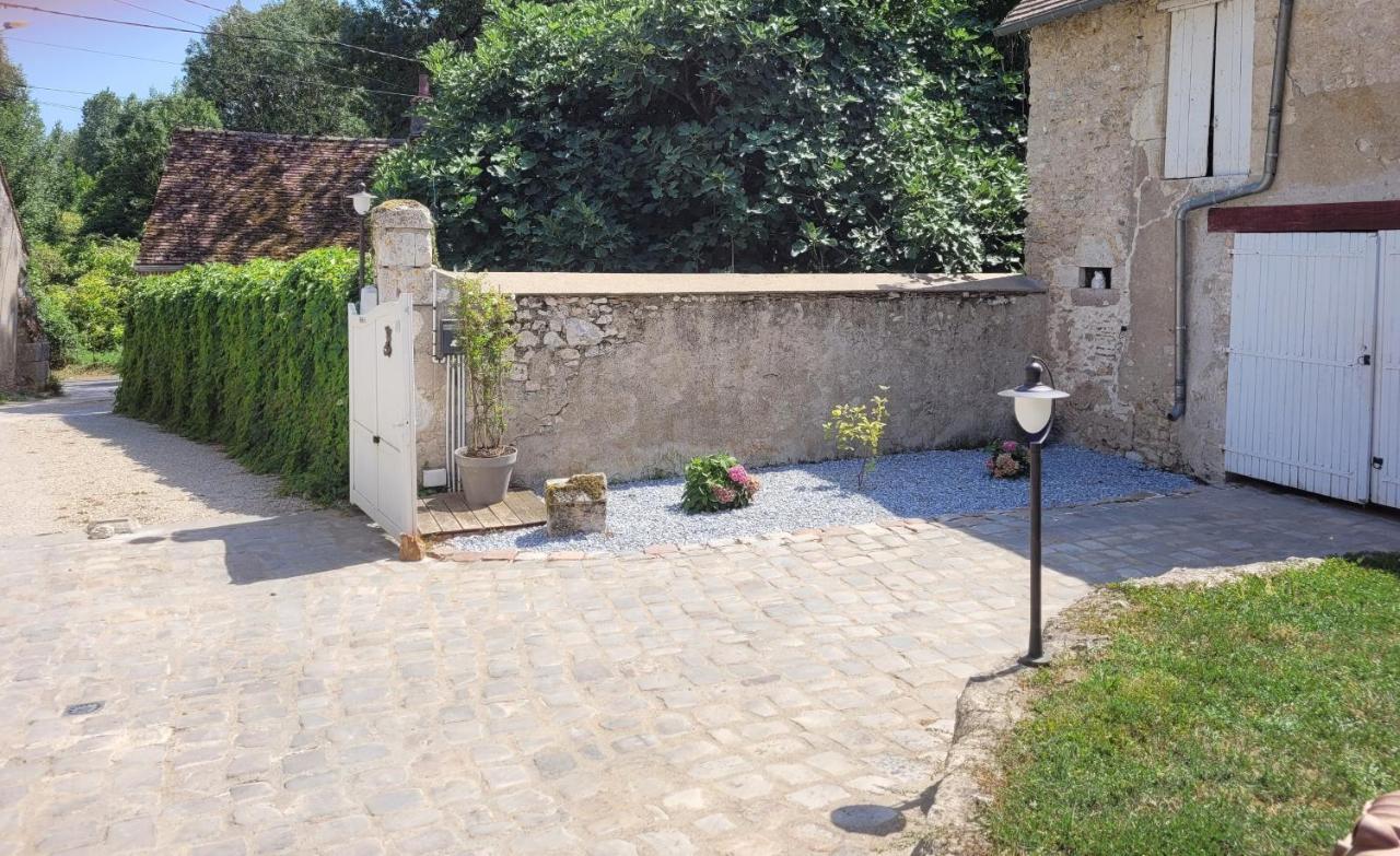 Gite De La Tour De Loire - 65 M2 Au Pied D'Une Tour De Gue Du 17Eme Siecle Mer Exteriör bild