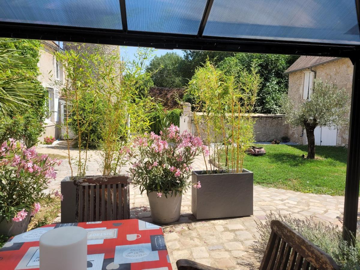 Gite De La Tour De Loire - 65 M2 Au Pied D'Une Tour De Gue Du 17Eme Siecle Mer Exteriör bild