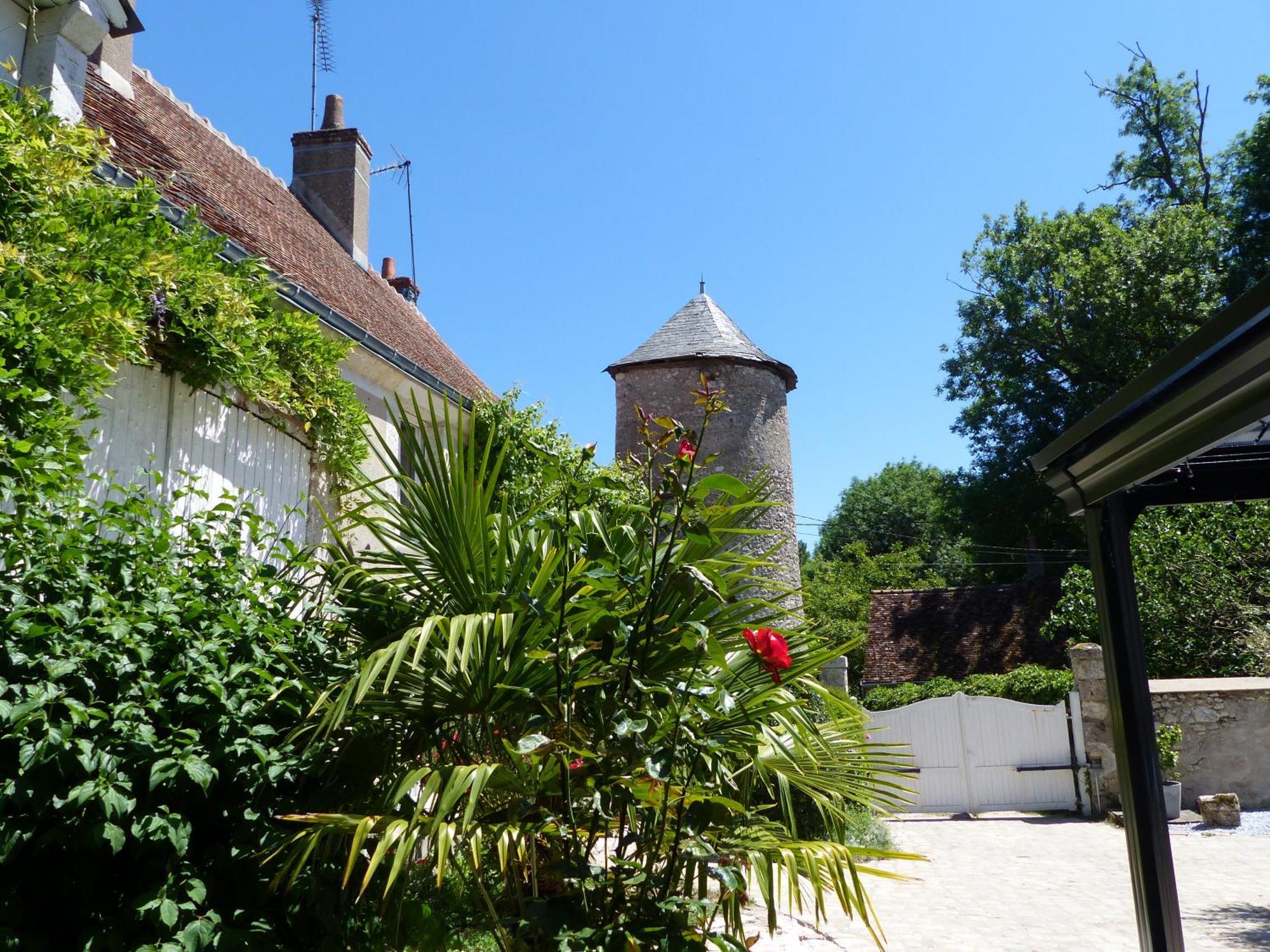 Gite De La Tour De Loire - 65 M2 Au Pied D'Une Tour De Gue Du 17Eme Siecle Mer Exteriör bild